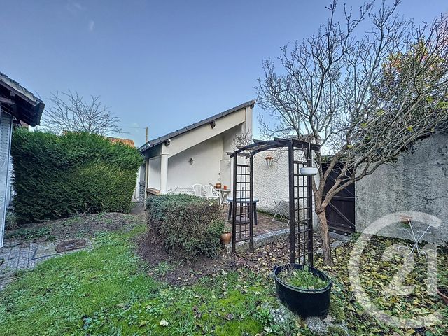 Maison &agrave; vendre - 4 pi&egrave;ces - 233,70 m2 - Selles St Denis - 41 - CENTRE