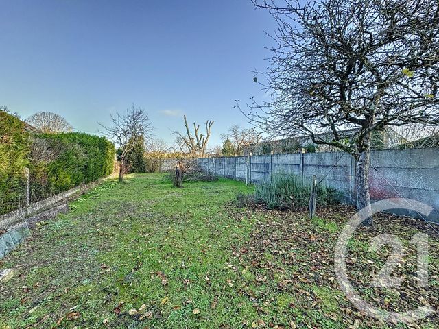 Maison &agrave; vendre - 4 pi&egrave;ces - 233,70 m2 - Selles St Denis - 41 - CENTRE