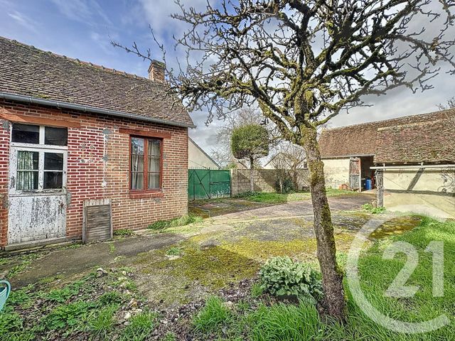 Maison &agrave; vendre - 5 pi&egrave;ces - 82,30 m2 - Selles St Denis - 41 - CENTRE