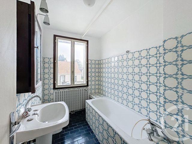 Maison à vendre - 5 pièces - 105,32 m2 - Salbris - 41 - CENTRE