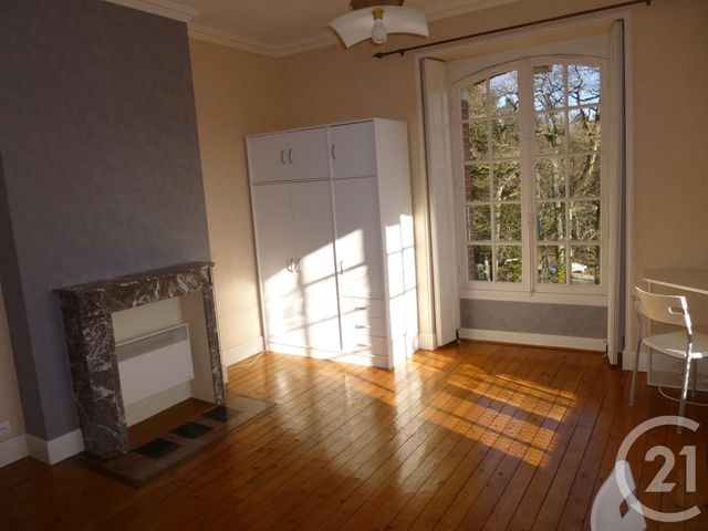 Appartement F1 à louer - 1 pièce - 23 m2 - Salbris - 41 - CENTRE