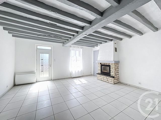 Maison &agrave; louer - 4 pi&egrave;ces - 70,33 m2 - Selles St Denis - 41 - CENTRE