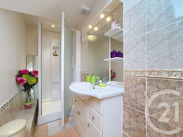 Maison à vendre - 7 pièces - 118,18 m2 - Neuvy Sur Barangeon - 18 - CENTRE