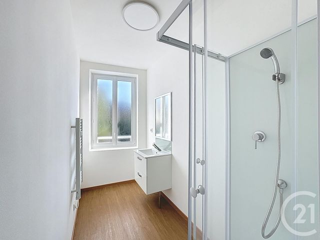 Appartement à louer - 3 pièces - 90,10 m2 - La Ferte Imbault - 41 - CENTRE