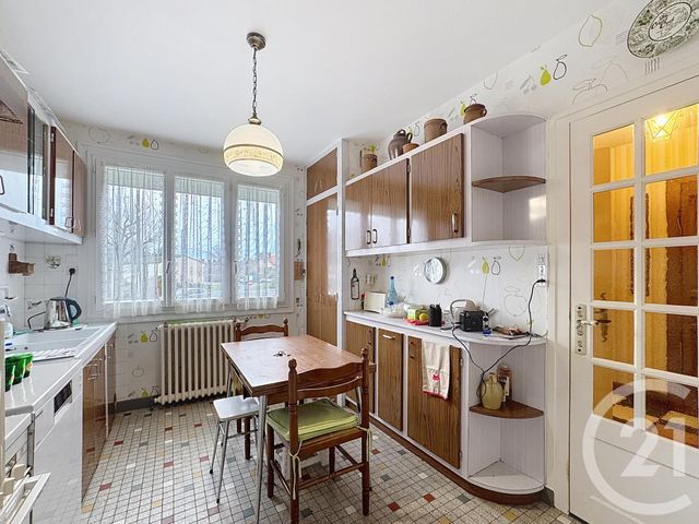 Maison &agrave; vendre - 4 pi&egrave;ces - 67,02 m2 - Selles St Denis - 41 - CENTRE