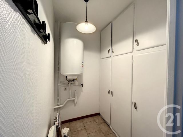 Maison &agrave; louer - 5 pi&egrave;ces - 64 m2 - Salbris - 41 - CENTRE