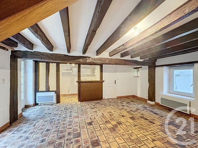 Maison à louer - 4 pièces - 75 m2 - Mery Sur Cher - 18 - CENTRE