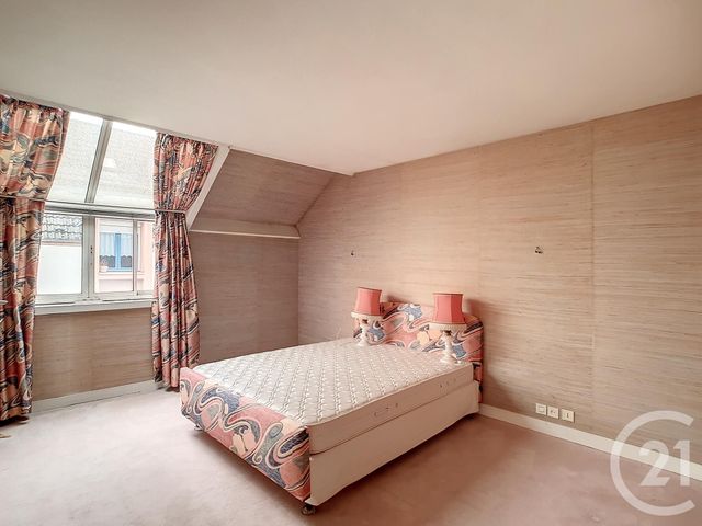 Appartement Duplex &agrave; vendre - 8 pi&egrave;ces - 275 m2 - Salbris - 41 - CENTRE