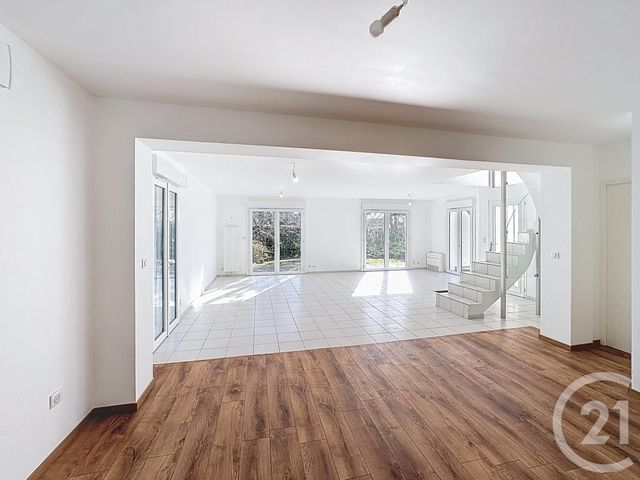 Maison &agrave; vendre - 9 pi&egrave;ces - 299,46 m2 - Salbris - 41 - CENTRE
