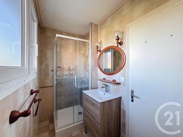 Maison &agrave; louer - 4 pi&egrave;ces - 71 m2 - Salbris - 41 - CENTRE