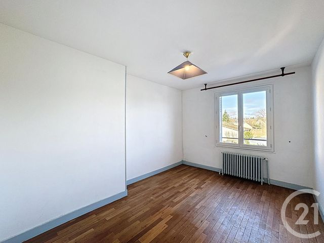 Maison &agrave; louer - 4 pi&egrave;ces - 71 m2 - Salbris - 41 - CENTRE