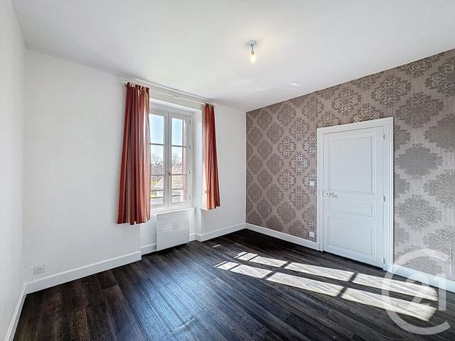 Maison &agrave; louer - 5 pi&egrave;ces - 108,95 m2 - Selles St Denis - 41 - CENTRE