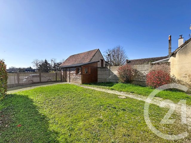 Maison &agrave; louer - 5 pi&egrave;ces - 108,95 m2 - Selles St Denis - 41 - CENTRE