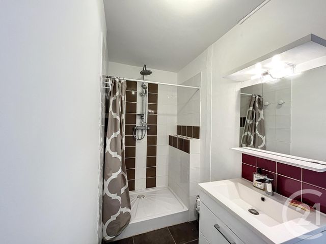 Maison &agrave; louer - 3 pi&egrave;ces - 63 m2 - Chatres Sur Cher - 41 - CENTRE