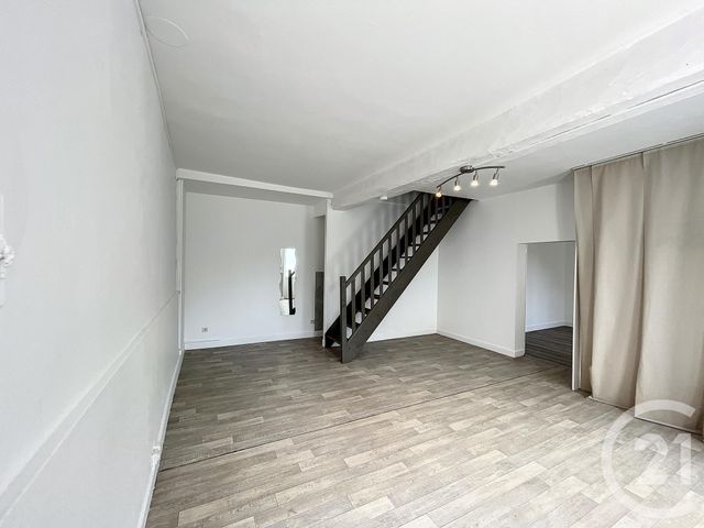 Maison &agrave; louer - 3 pi&egrave;ces - 63 m2 - Chatres Sur Cher - 41 - CENTRE