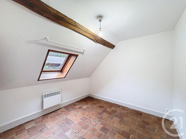 Maison &agrave; louer - 4 pi&egrave;ces - 92,28 m2 - Mery Sur Cher - 18 - CENTRE