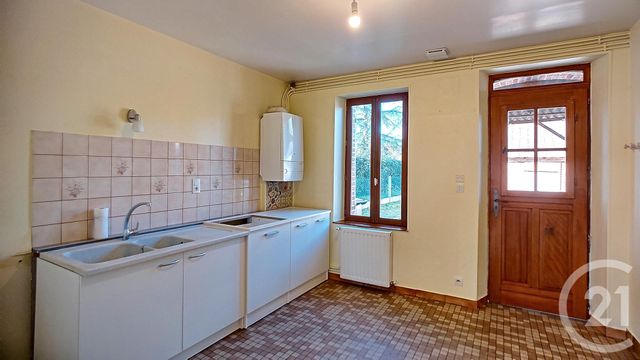 Maison &agrave; louer - 3 pi&egrave;ces - 65 m2 - Salbris - 41 - CENTRE
