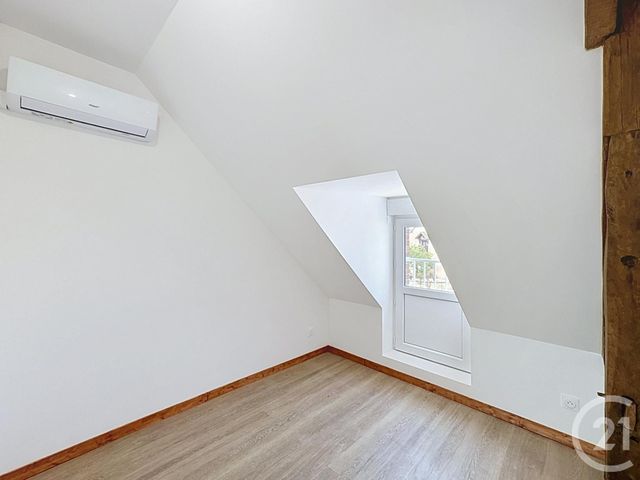 Maison &agrave; louer - 2 pi&egrave;ces - 48,45 m2 - Salbris - 41 - CENTRE
