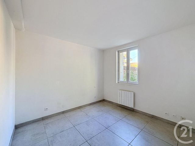 Appartement Duplex &agrave; louer - 4 pi&egrave;ces - 119 m2 - Salbris - 41 - CENTRE