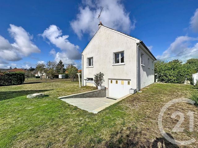 Maison &agrave; louer - 3 pi&egrave;ces - 61,50 m2 - Salbris - 41 - CENTRE