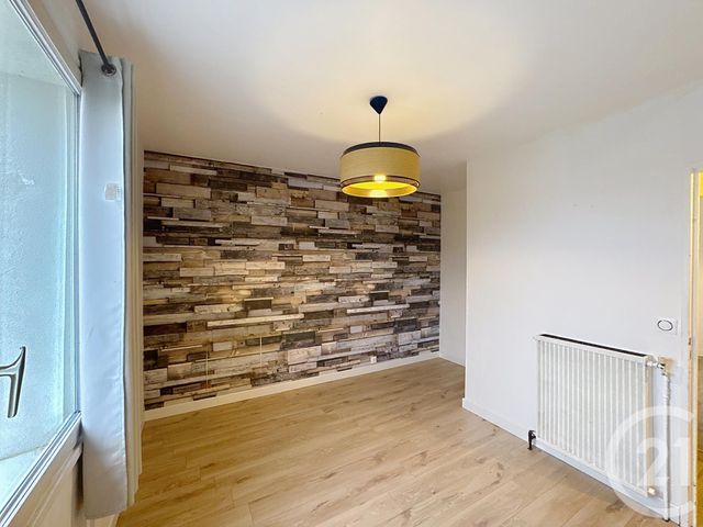 Maison à vendre - 6 pièces - 141 m2 - Nouan Le Fuzelier - 41 - CENTRE