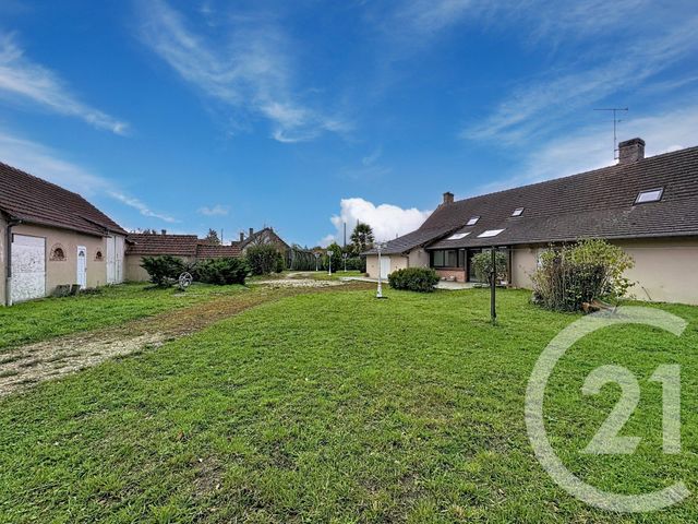 Maison à vendre - 10 pièces - 251,50 m2 - Nouan Le Fuzelier - 41 - CENTRE