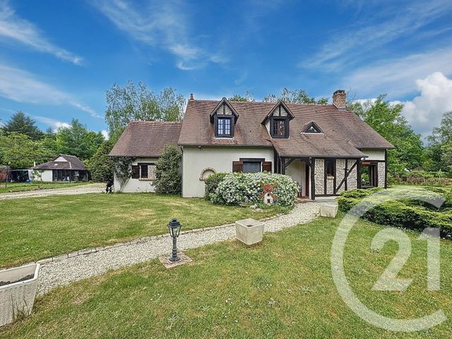 Maison à vendre - 7 pièces - 186,90 m2 - Nouan Le Fuzelier - 41 - CENTRE