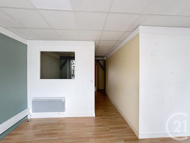 Maison &agrave; louer - 3 pi&egrave;ces - 34 m2 - Lamotte Beuvron - 41 - CENTRE