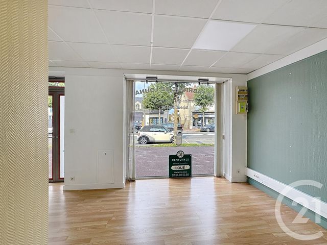 Maison &agrave; louer - 3 pi&egrave;ces - 34 m2 - Lamotte Beuvron - 41 - CENTRE