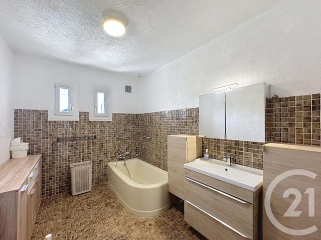 Maison à vendre - 6 pièces - 196 m2 - Neung Sur Beuvron - 41 - CENTRE