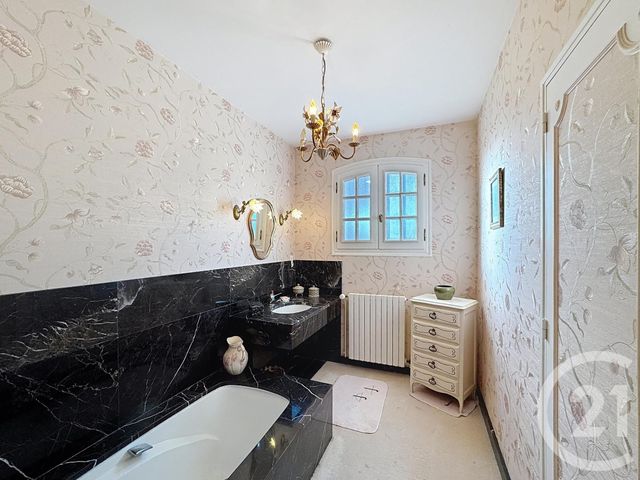 Maison à vendre - 6 pièces - 196 m2 - Lamotte Beuvron - 41 - CENTRE