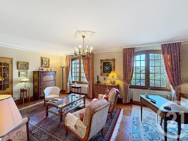 Maison à vendre - 6 pièces - 196 m2 - Lamotte Beuvron - 41 - CENTRE