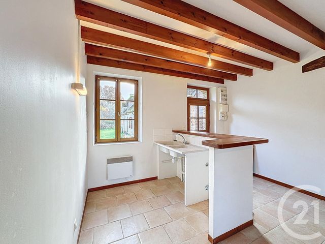 Maison &agrave; louer - 3 pi&egrave;ces - 61 m2 - Sennely - 45 - CENTRE