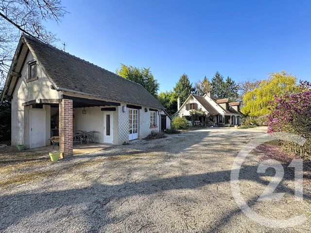 Maison &agrave; vendre - 9 pi&egrave;ces - 222,40 m2 - Clemont - 18 - CENTRE