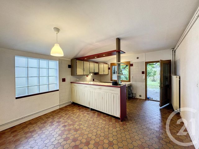 Maison &agrave; louer - 3 pi&egrave;ces - 132,55 m2 - Chaumont Sur Tharonne - 41 - CENTRE