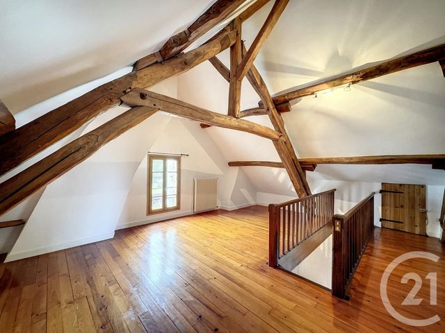 Maison &agrave; louer - 3 pi&egrave;ces - 132,55 m2 - Chaumont Sur Tharonne - 41 - CENTRE