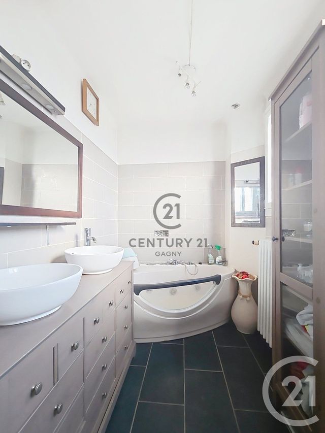 Maison &agrave; vendre - 7 pi&egrave;ces - 170,59 m2 - Gagny - 93 - ILE-DE-FRANCE