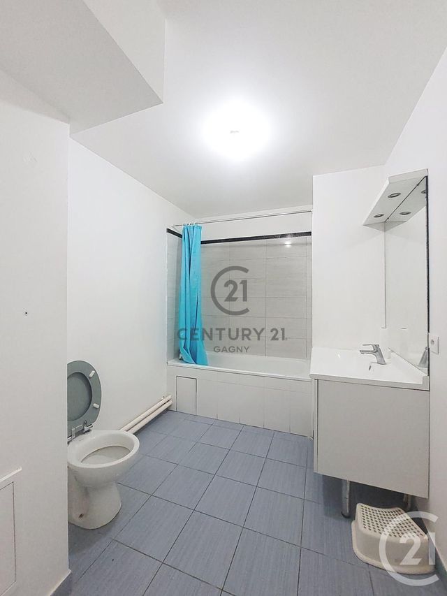 Appartement F3 à louer - 3 pièces - 61 m2 - Villemomble - 93 - ILE-DE-FRANCE