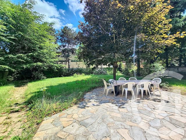 Maison à vendre - 11 pièces - 234,51 m2 - Gagny - 93 - ILE-DE-FRANCE