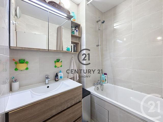 Appartement F4 &agrave; vendre - 4 pi&egrave;ces - 69,17 m2 - Gagny - 93 - ILE-DE-FRANCE