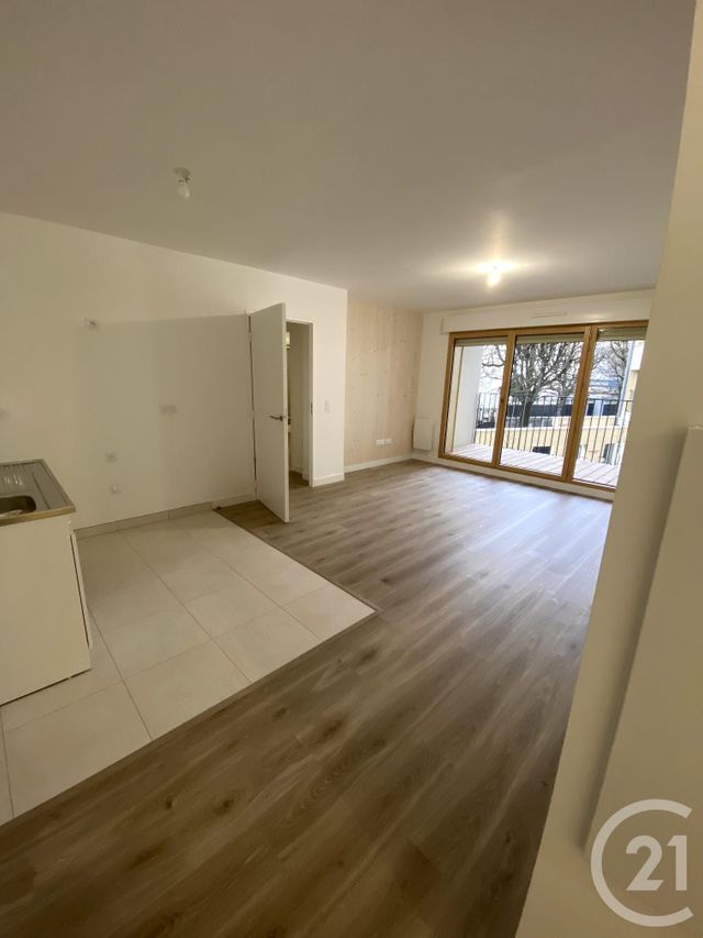 Appartement F3 &agrave; louer - 3 pi&egrave;ces - 61,70 m2 - Rosny Sous Bois - 93 - ILE-DE-FRANCE