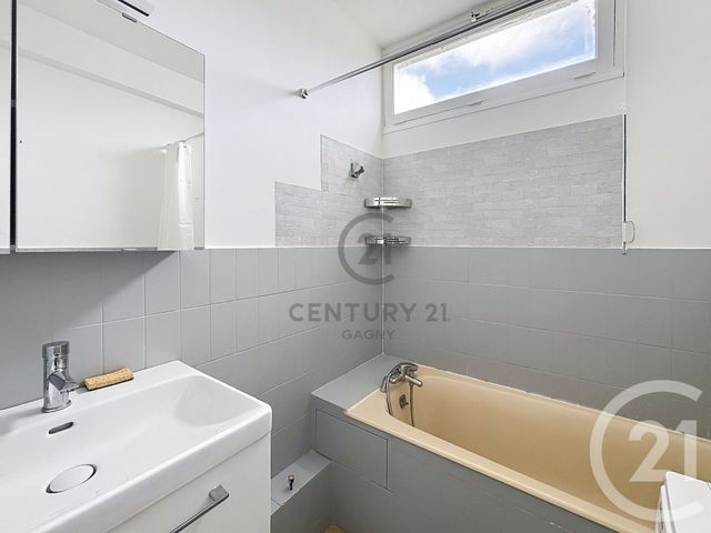 Appartement F2 &agrave; louer - 2 pi&egrave;ces - 51,22 m2 - Villemomble - 93 - ILE-DE-FRANCE