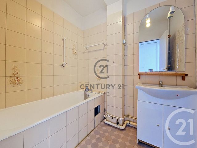 Appartement F4 &agrave; louer - 3 pi&egrave;ces - 65,38 m2 - Gagny - 93 - ILE-DE-FRANCE