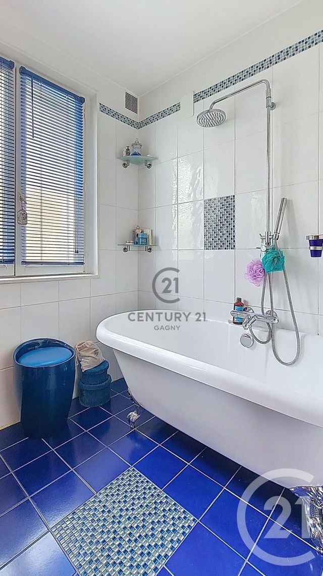 Maison &agrave; vendre - 6 pi&egrave;ces - 126 m2 - Villemomble - 93 - ILE-DE-FRANCE