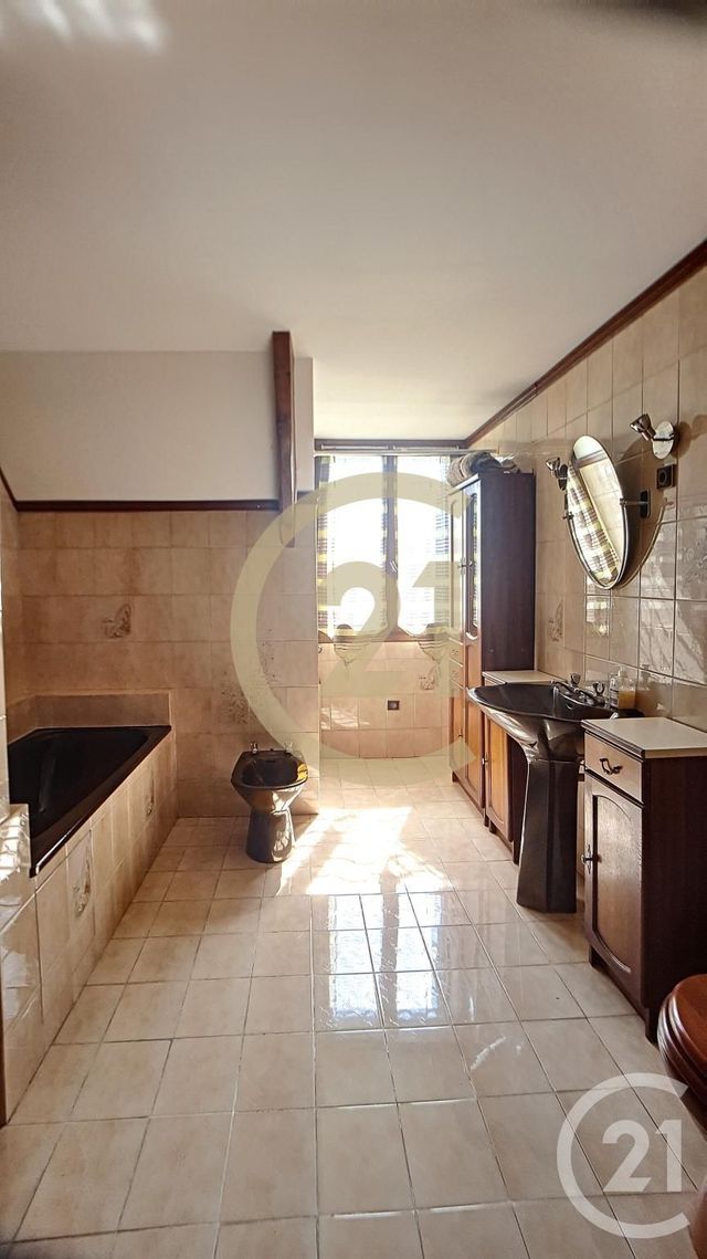 Maison &agrave; louer - 7 pi&egrave;ces - 140 m2 - Gagny - 93 - ILE-DE-FRANCE
