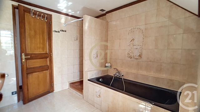 Maison &agrave; louer - 7 pi&egrave;ces - 140 m2 - Gagny - 93 - ILE-DE-FRANCE