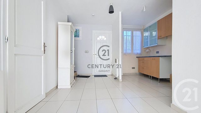Maison &agrave; louer - 3 pi&egrave;ces - 68,90 m2 - Rosny Sous Bois - 93 - ILE-DE-FRANCE