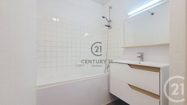 Appartement Studio &agrave; louer - 1 pi&egrave;ce - 25,70 m2 - Gagny - 93 - ILE-DE-FRANCE