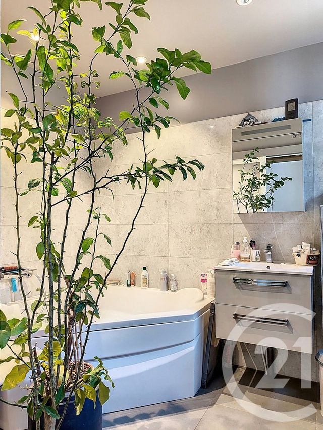 Maison à vendre - 4 pièces - 110 m2 - St Maximin La Ste Baume - 83 - PROVENCE-ALPES-COTE-D-AZUR