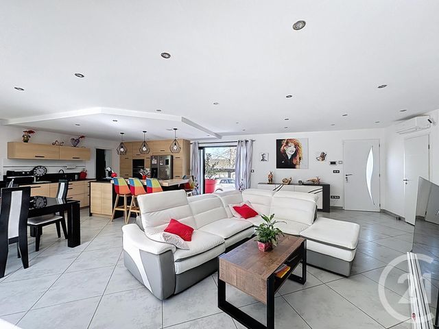 Maison à vendre - 5 pièces - 143 m2 - Pourcieux - 83 - PROVENCE-ALPES-COTE-D-AZUR